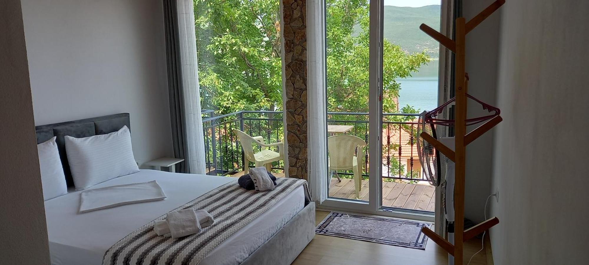 Roleo Guest House Lini Dış mekan fotoğraf