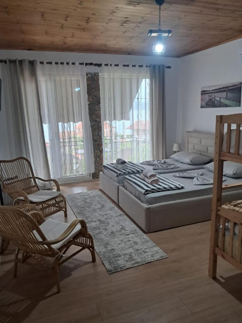 Roleo Guest House Lini Dış mekan fotoğraf