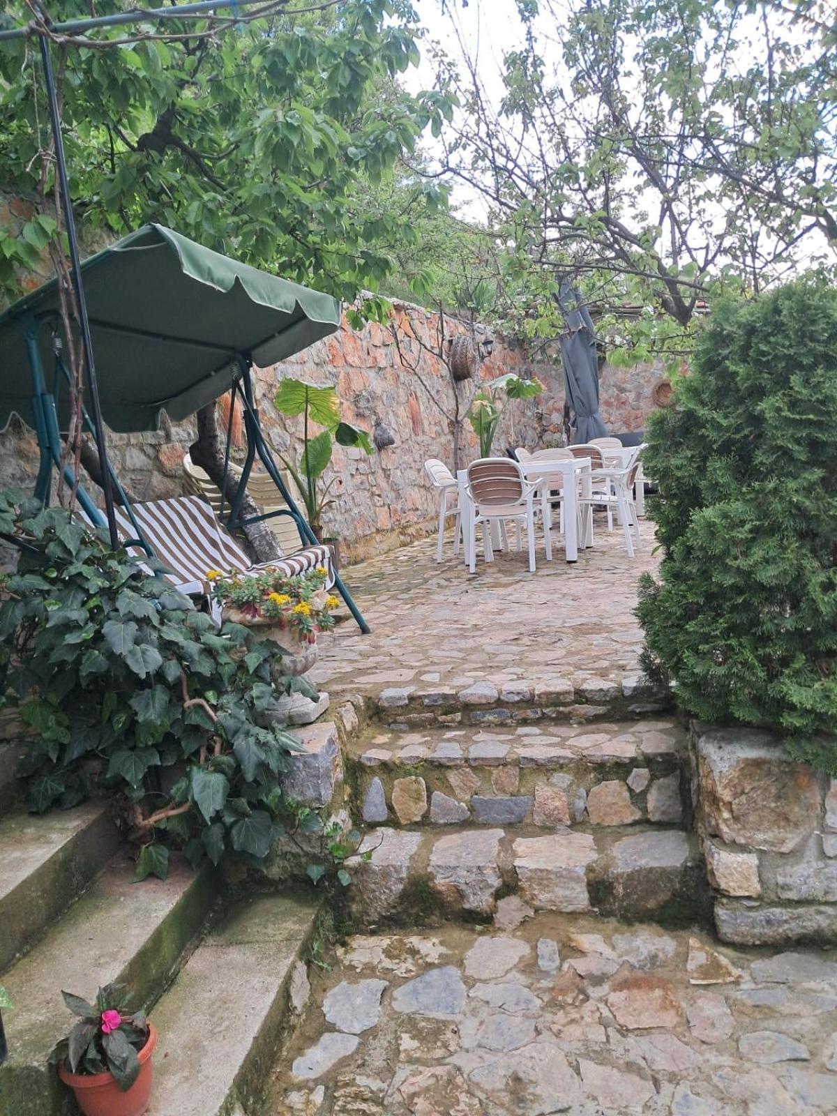 Roleo Guest House Lini Dış mekan fotoğraf