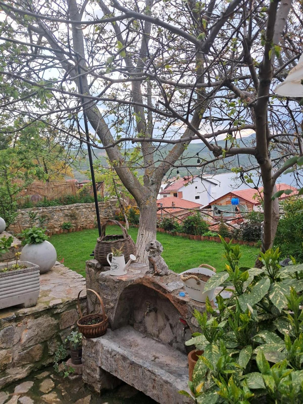 Roleo Guest House Lini Dış mekan fotoğraf