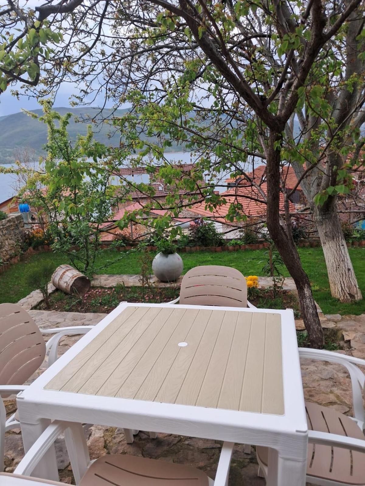 Roleo Guest House Lini Dış mekan fotoğraf